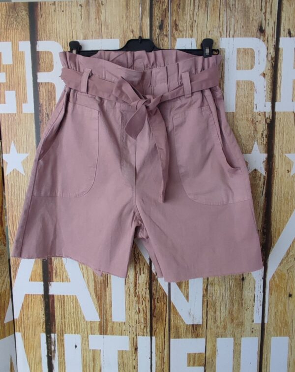 Short cargo rose avec ceinture April Vintage