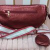 Sac banane bandoulière large taille xxl 35 cm rouge bordeaux métallisé – Image 2