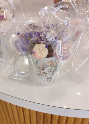 Mug tête de buffle avec bouquet de fleurs en bougies parfumées cadeau de fête des mères