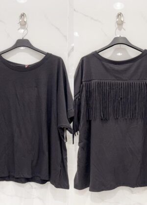 Tee-shirt grande taille franges dans le dos couleur noir petites manches