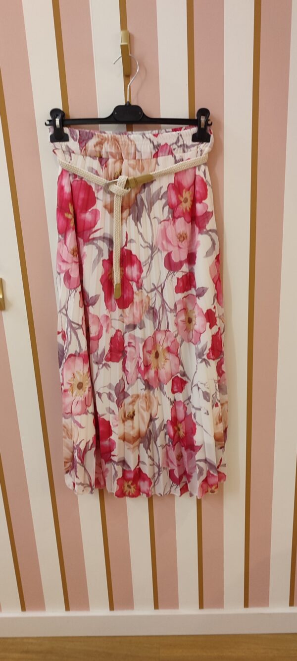 Jupe plissée fleurs avec ceinture beige