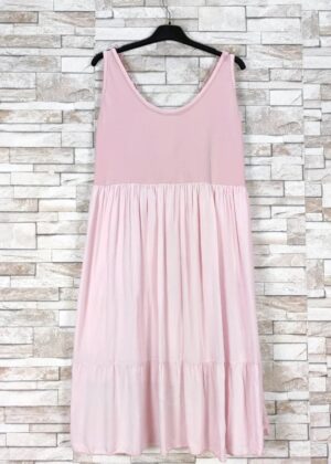 Robe bretelles rose baby dentelle avec doublure