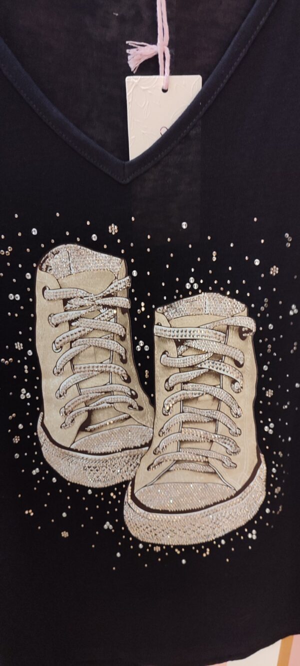 Tee-shirt baskets strass noir et beige – Image 2
