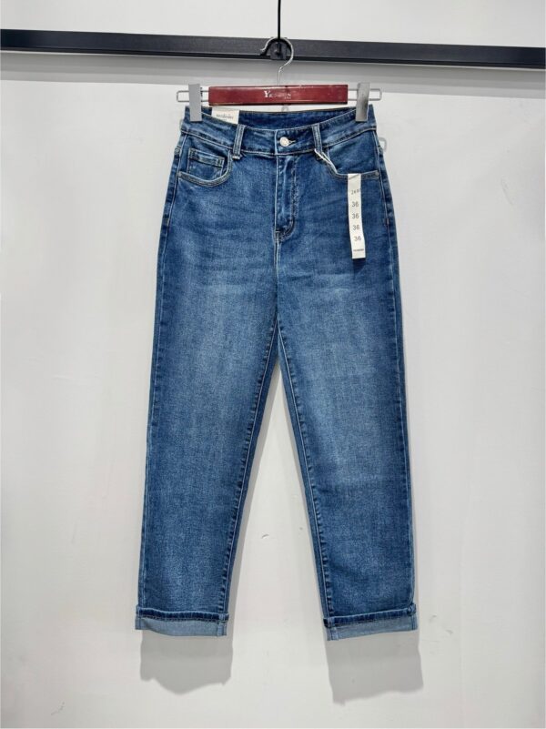 Jeans bleu coupe mom fit