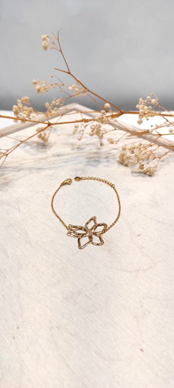 Bracelet fleur plate doré acier inoxydable