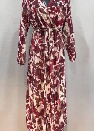 Robe longue grande taille motifs bordeaux 
