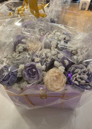 Bouquet de fleurs en bougies parfum amour infini cire d'huile d'olive et parfums de grasse