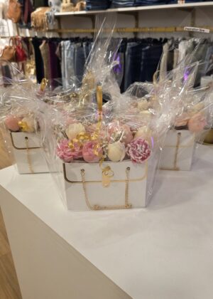 Bouquet de fleurs bougies parfumées cire d'olive et parfums de grasse parfum liberté