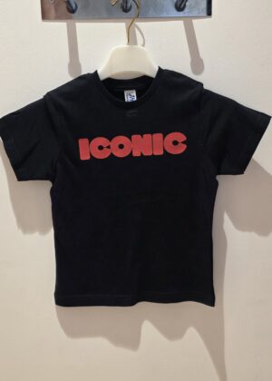 Tee-shirt Iconic enfant noir et rose villes dans le dos