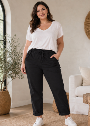 Pantalon magique belle taille noir poches froufrou